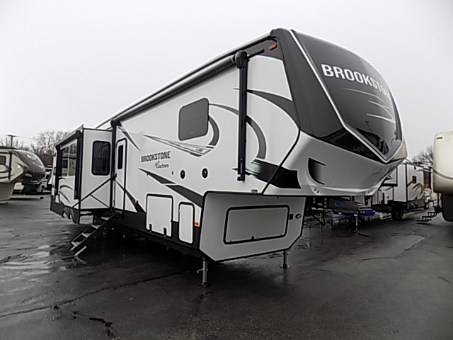 2022 Coachmen Brookstone 374RK Fifth Wheel