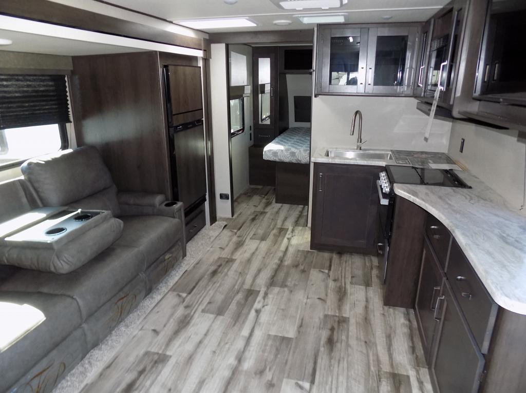 2022 Grand Design Transcend Xplor 221RB Travel Trailer