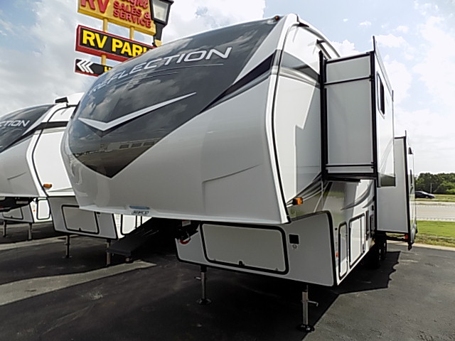 2025 Grand Design Reflection 303RLS Fifth Wheel